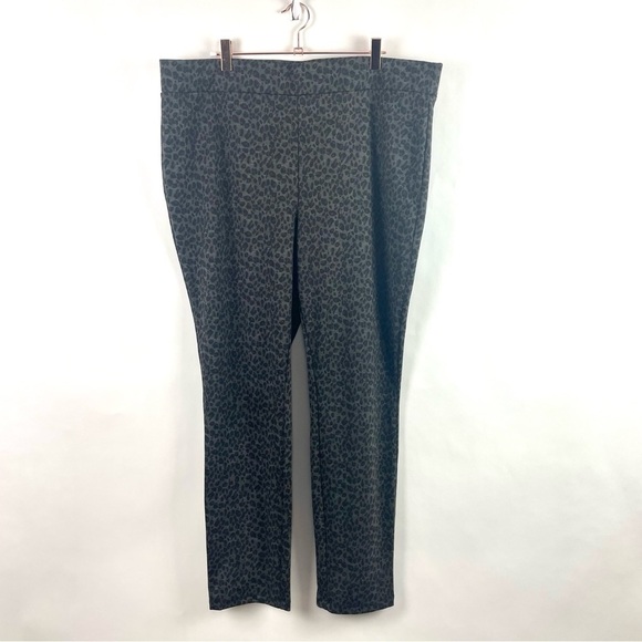 NYDJ Pull On Straight Leg Knit Pants Gray Leopard Print Soft & Stretchy Size 16 - Picture 1 of 14